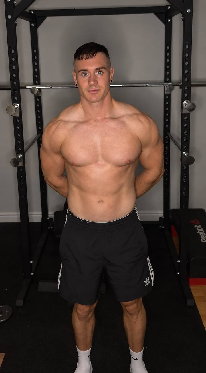 Neil Walsh in his home gym